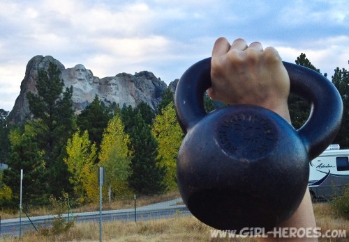 Double Kettlebell Workout SD